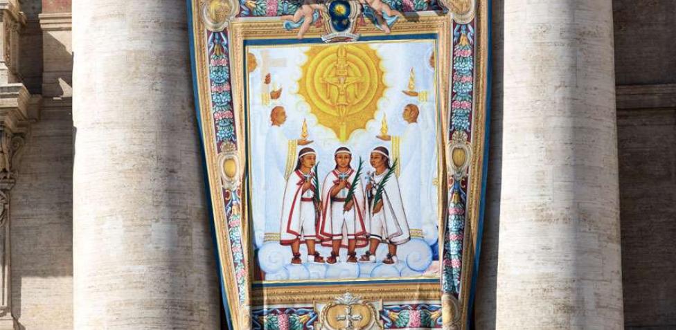 Francisco declara santos a los niños mártires de Tlaxcala