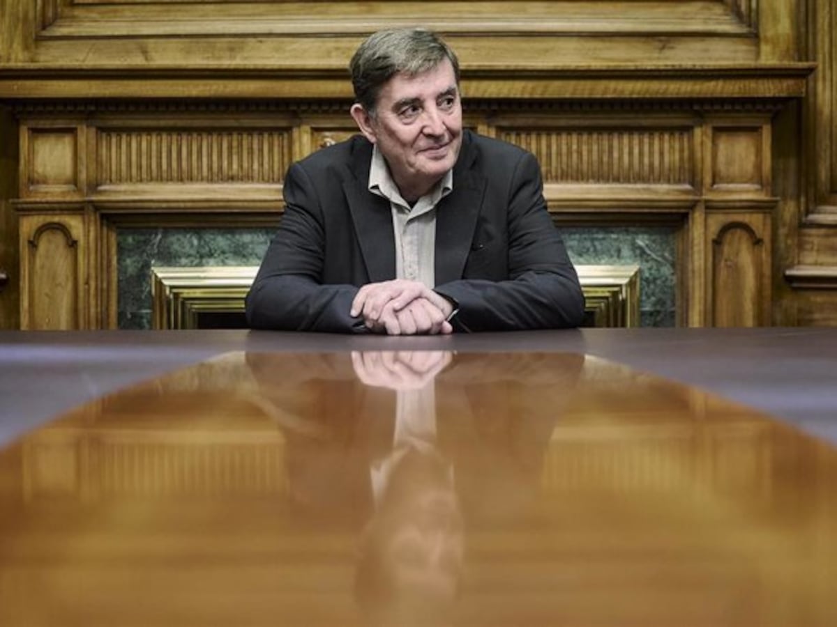 LUIS GARCÍA MONTERO: "Orgulloso de ser el viudo de Almudena Grandes