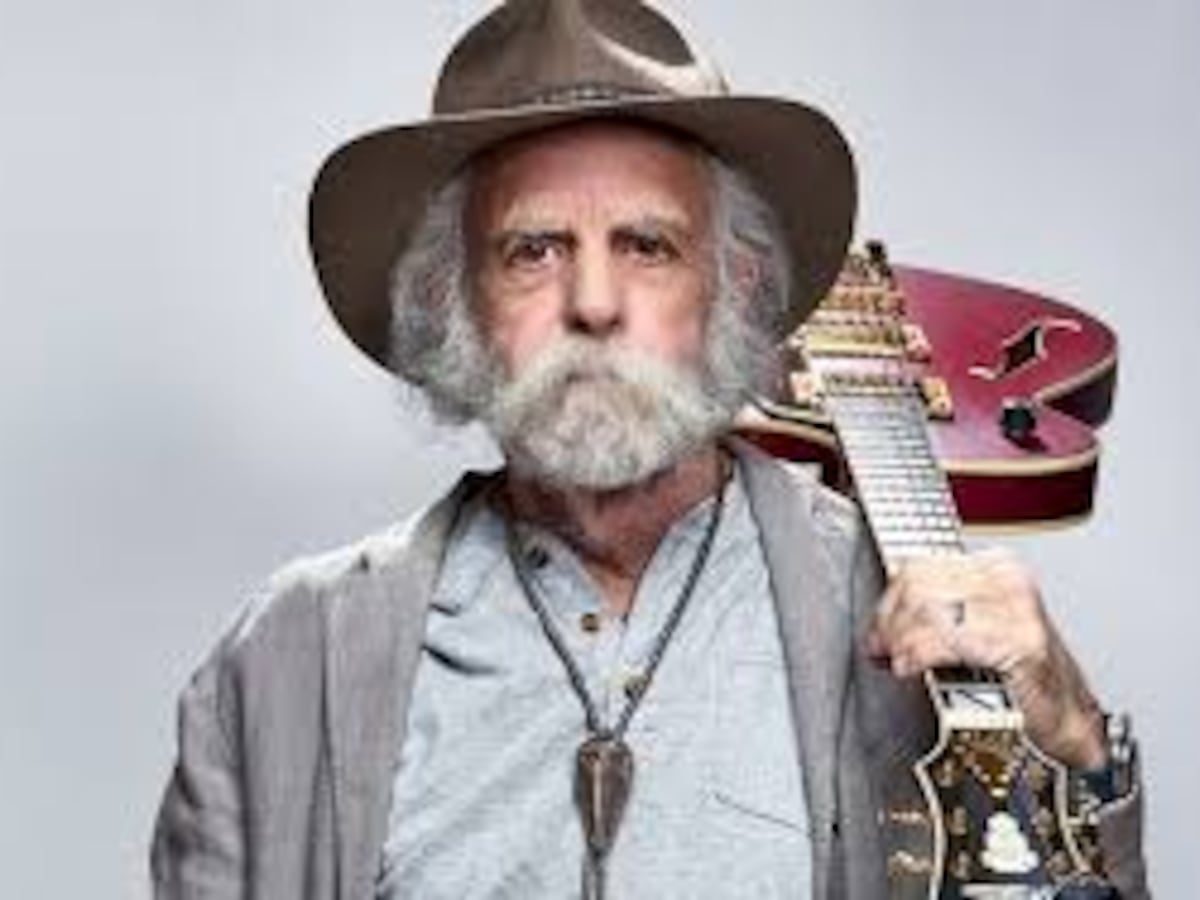 Muere Bob Weir, cofundador de la legendaria banda Grateful Dead