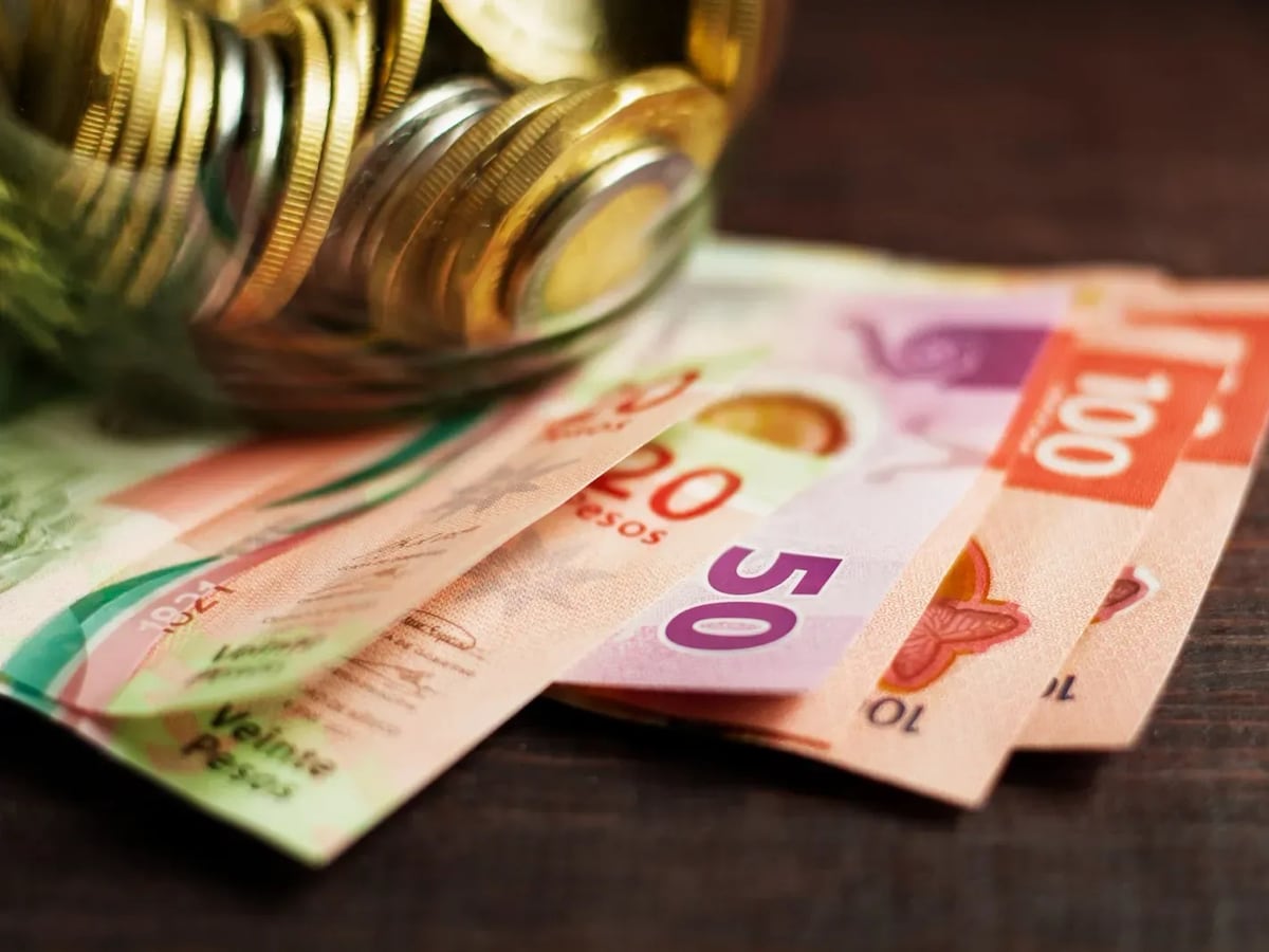 Gobierno de México anuncia aumento histórico del salario mínimo para 2026