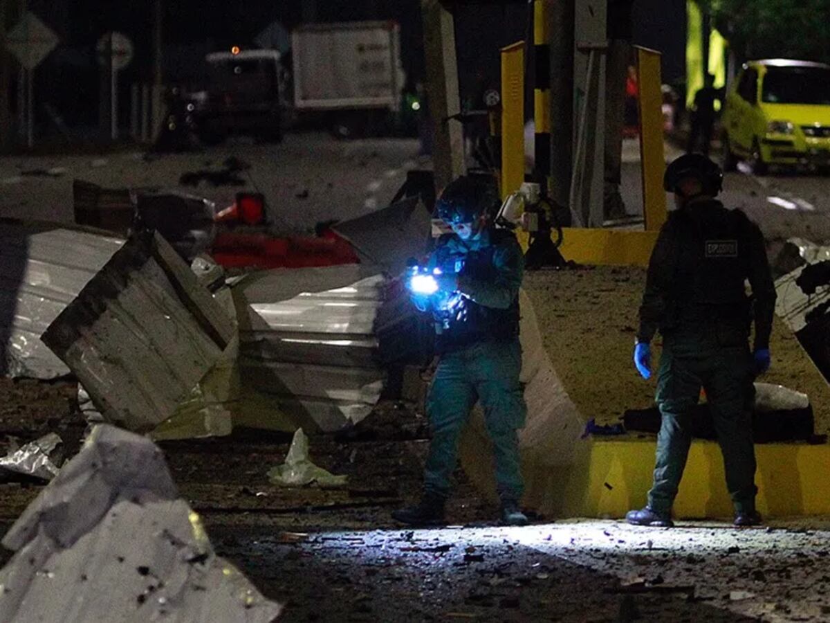 Vehículo bomba deja 11 heridos en ataque contra comando policial en Cúcuta, Colombia
