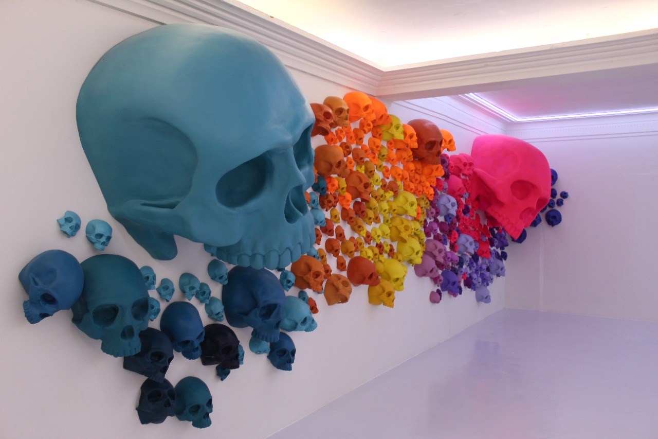 Exposición Skulls & Art continúa cautivando a asistentes