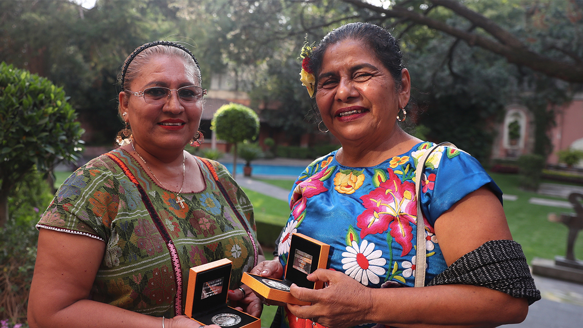 Organización de mujeres mayas recibe Premio Bartolomé de Las Casas