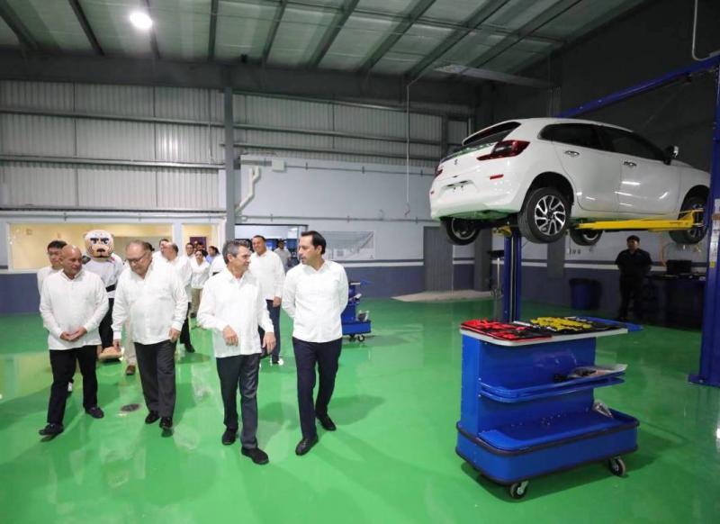 Inaugura gobernador de Yucatán nueva planta Suzuki Motors